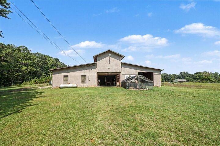 Property Photo:  2071 W Hightower Trail  GA 30012 