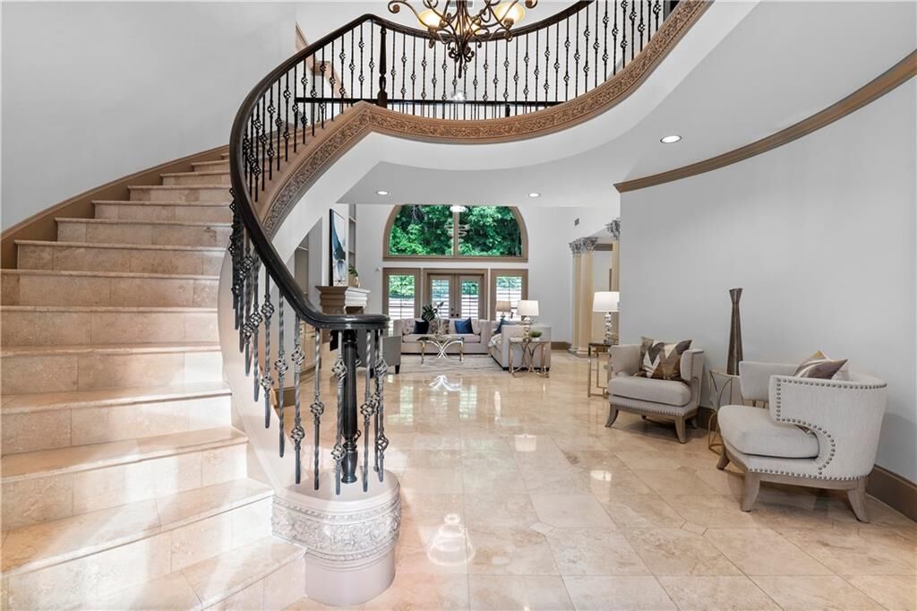 Property Photo: 8370 Royal Melbourne Way GA 30097