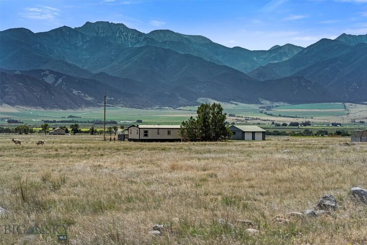 Property Photo: 1406 Jack Rabbit Lane MT 59759
