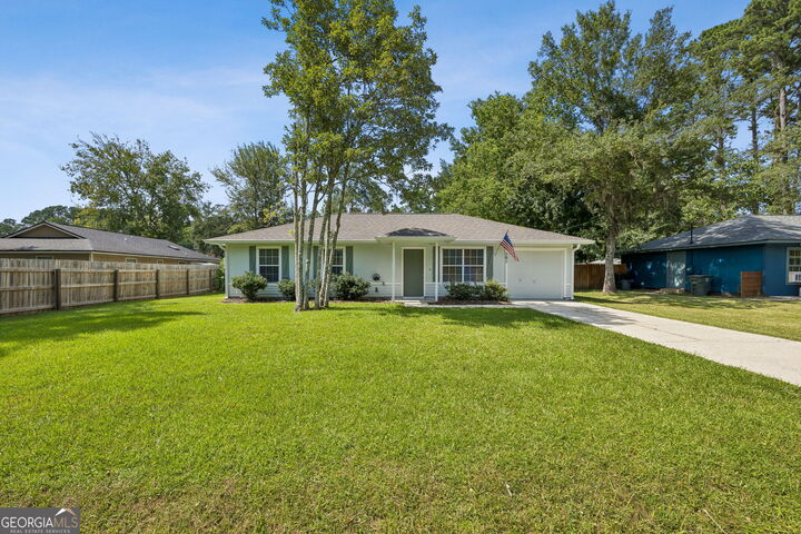 Property Photo:  202 Royal Avenue  GA 31548 