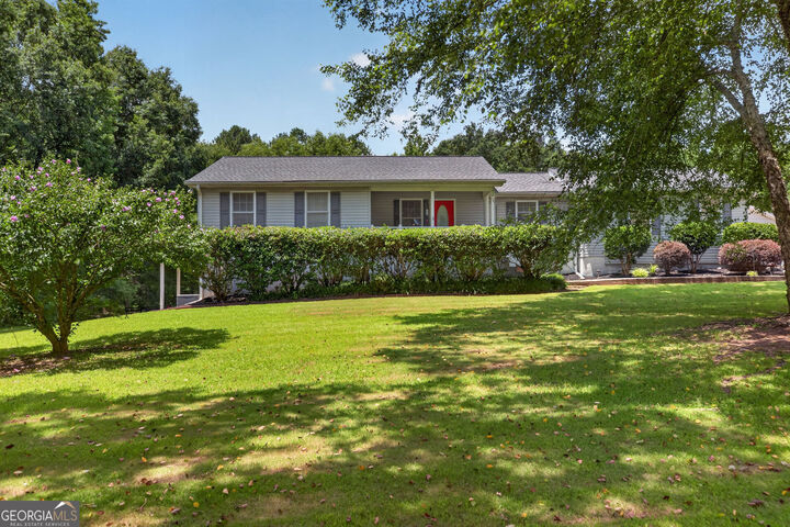 Property Photo: 8715 Gullatt Road GA 30268