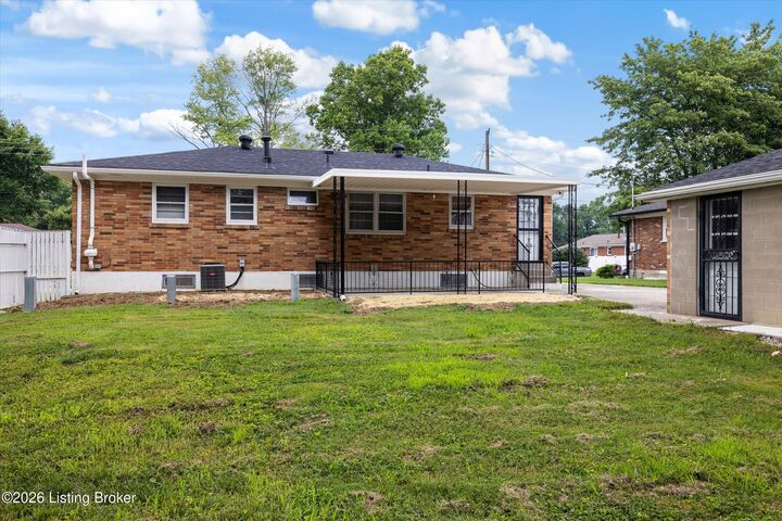 Property Photo: 4405 Tara Ave KY 40216