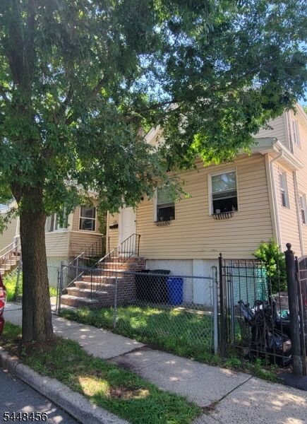 Property Photo:  218 Wallace St  NJ 07050 