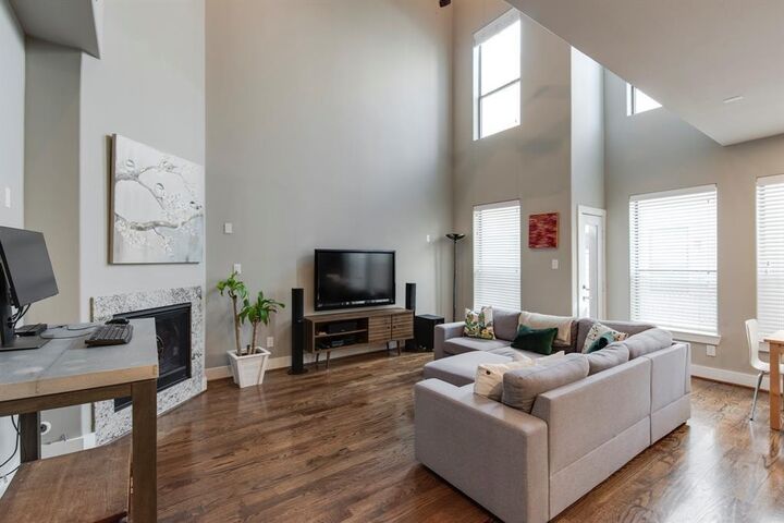 Property Photo: 1428 Wilson Street TX 77019