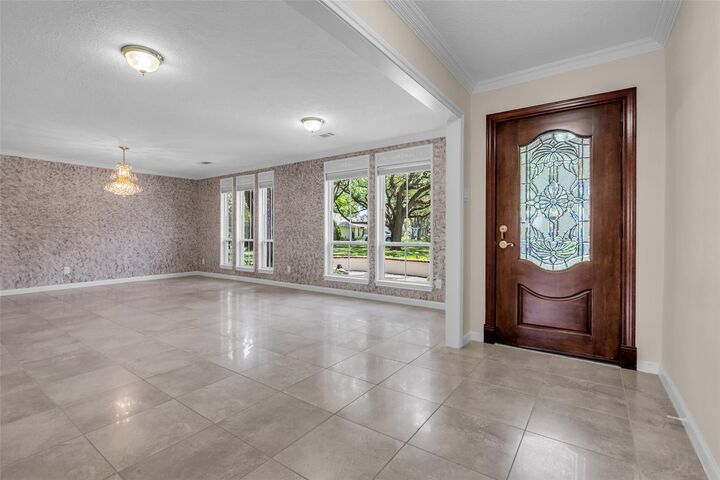 Property Photo:  11226 Ivyridge Road  TX 77043 