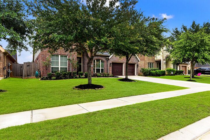 Property Photo: 2939 Bobby Jones Road TX 77494