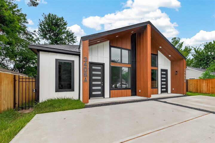 Property Photo: 3406 Lydia Street TX 77021
