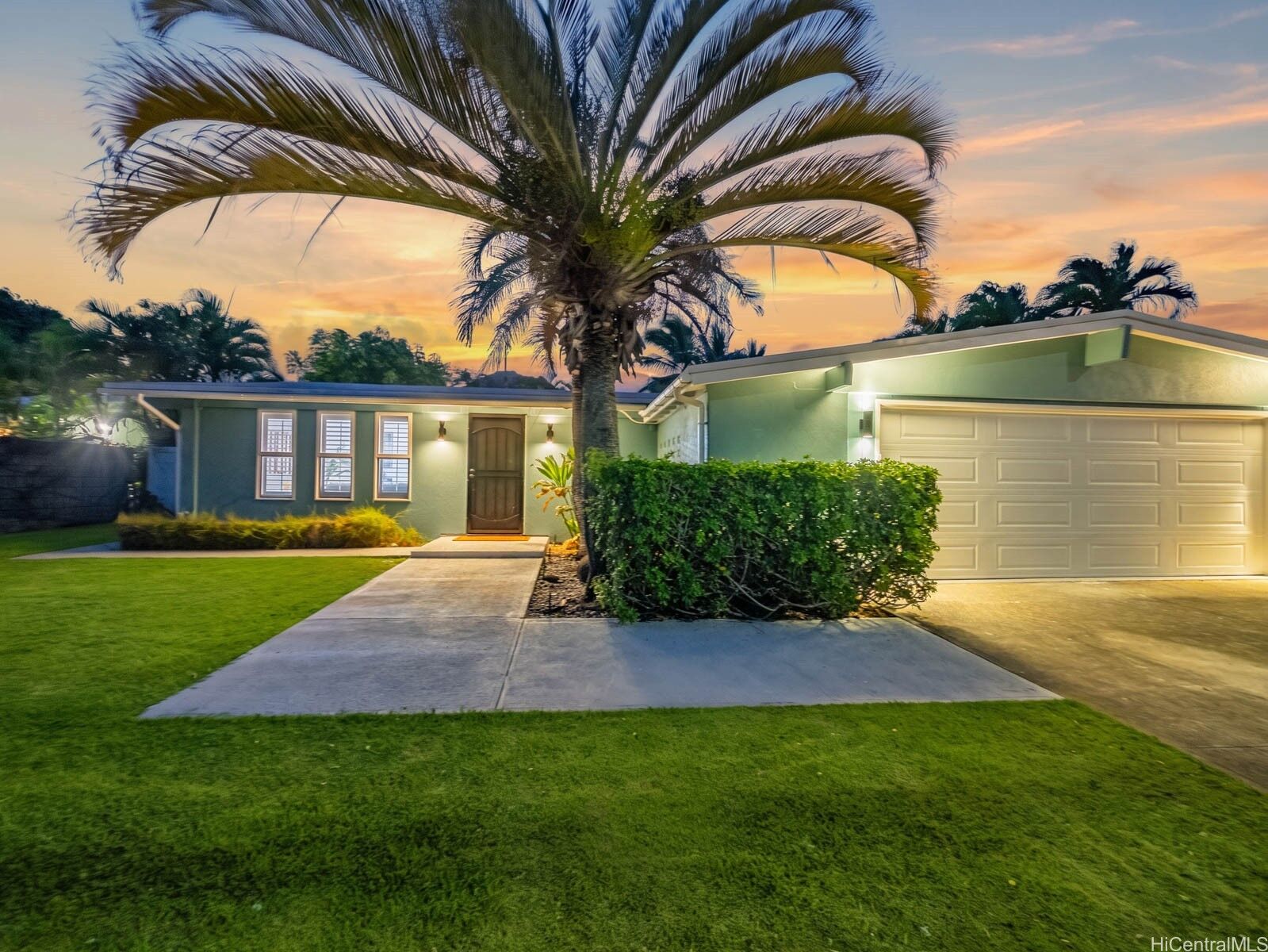 Property Photo:  923 Mokapu Boulevard  HI 96734 