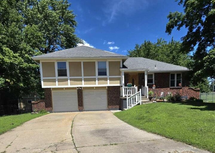 Property Photo:  16912 E 170th Court  MO 64012 