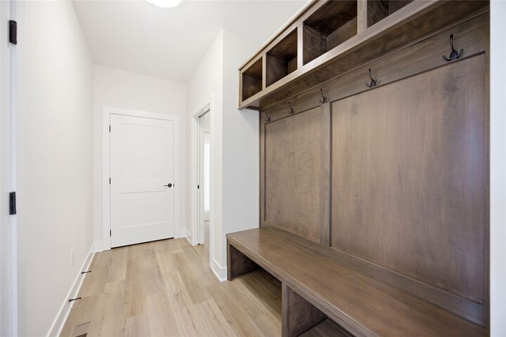Property Photo: 2605 Ponte Place IA 50003
