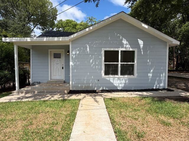 Property Photo: 612 S Confederate Ave TX 75701