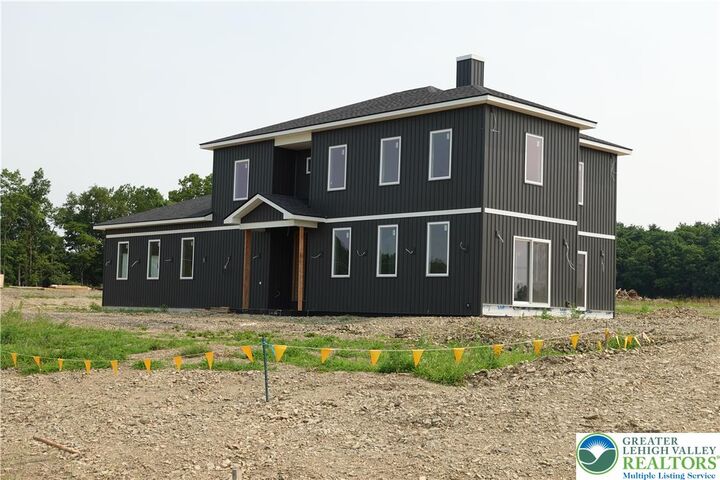 Property Photo: 232 H.t.y. Road PA 18058