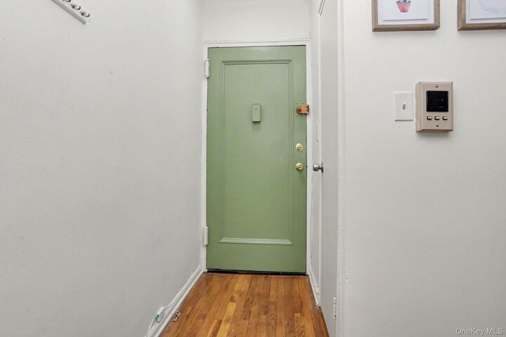 Property Photo: 776 Bronx River B47 NY 10708