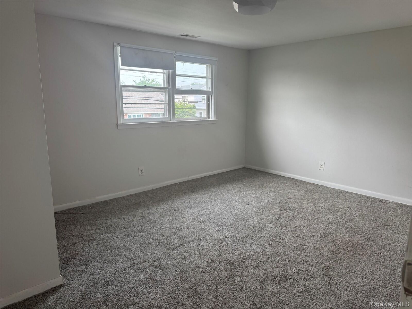 Property Photo:  124 Parkdale Drive  NY 11703 