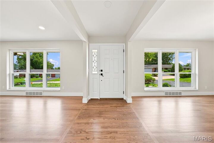 Property Photo:  849 Charlesgate Drive  MO 63132 