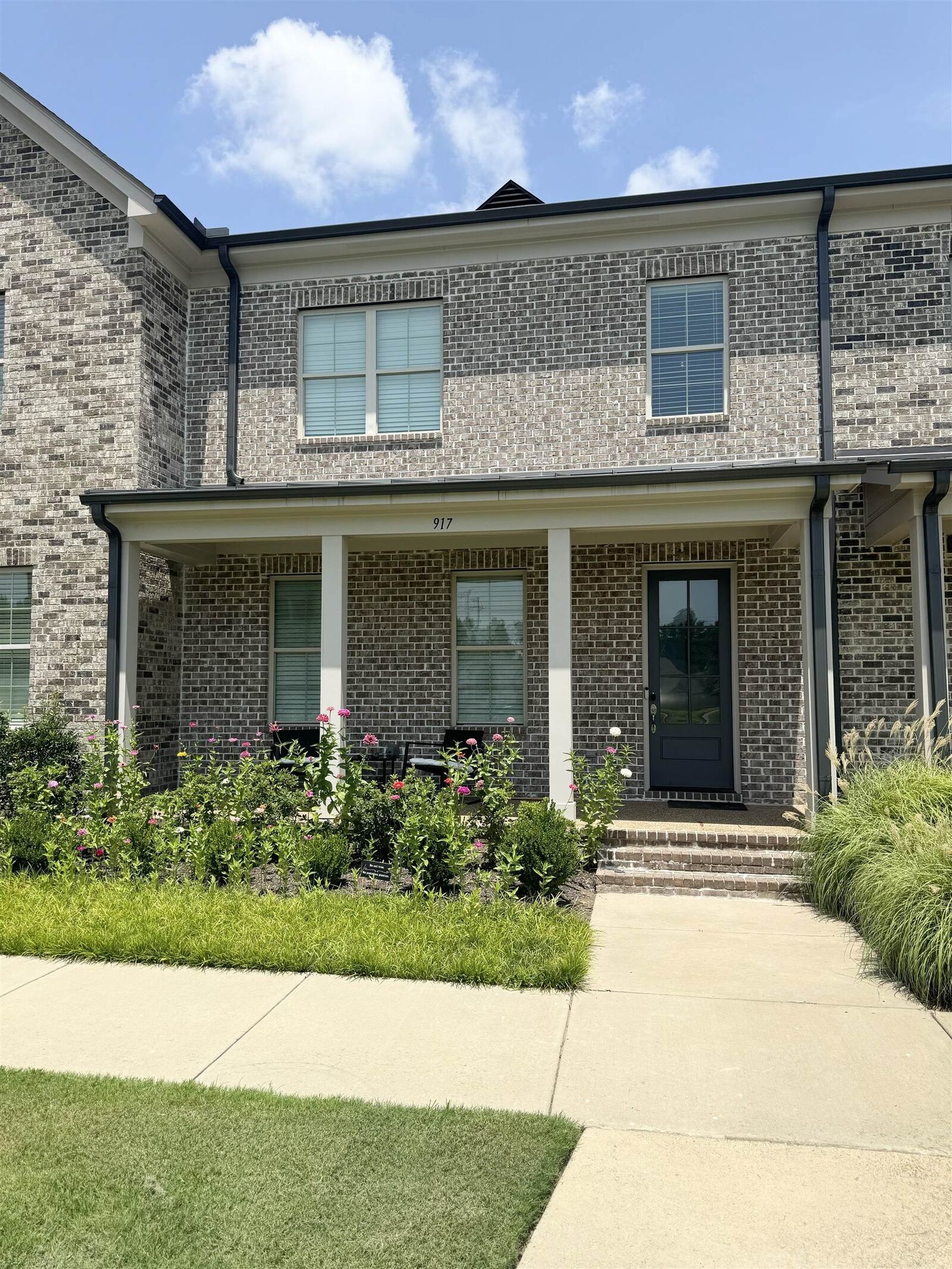 Property Photo:  917 Ufton Aly  TN 38017 
