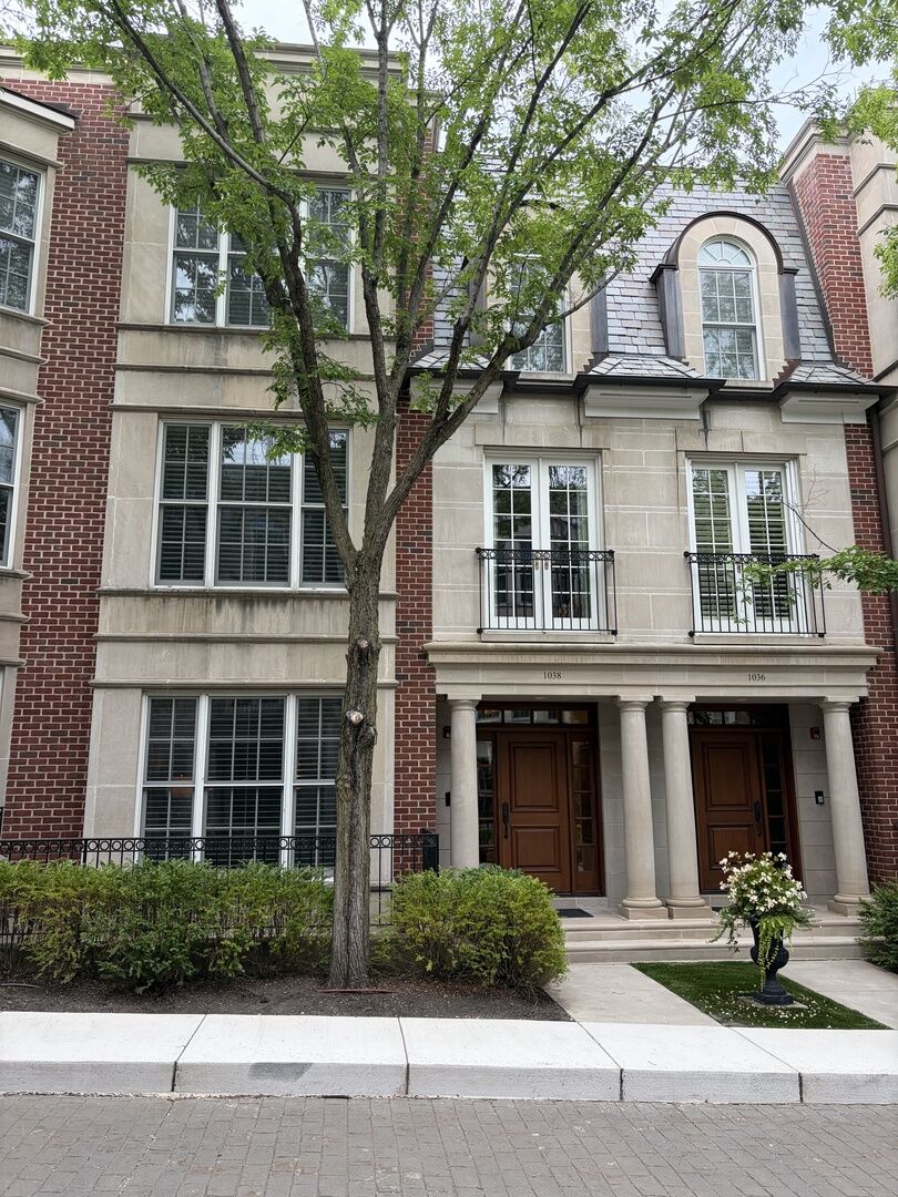 Property Photo: 1038 N Western Avenue IL 60045