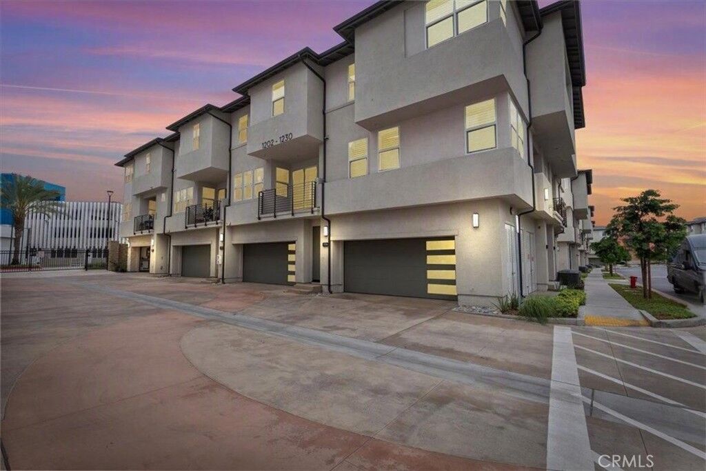Property Photo:  1206 W Cara  CA 92805 