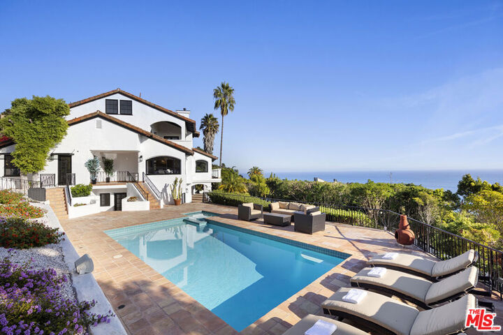 Property Photo: 3909 Villa Costera CA 90265