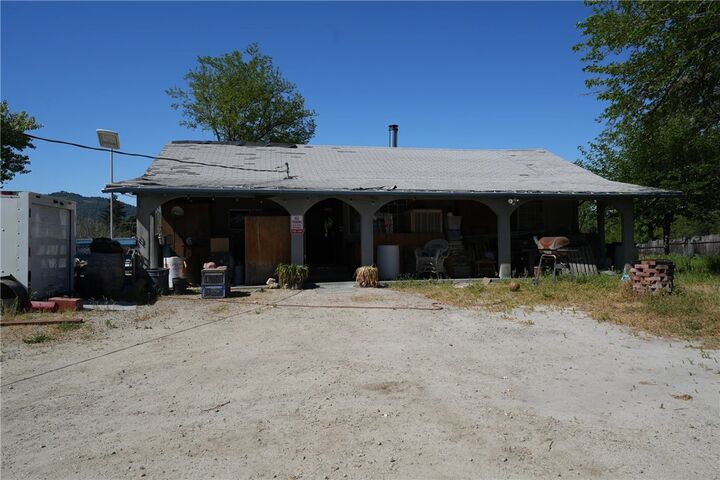 Property Photo: 22070 W Pozo CA 93453