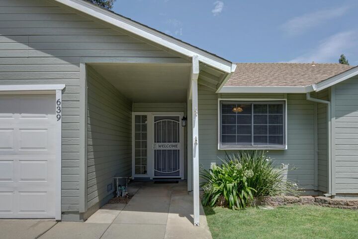 Property Photo: 639 W Marlette Street CA 95640