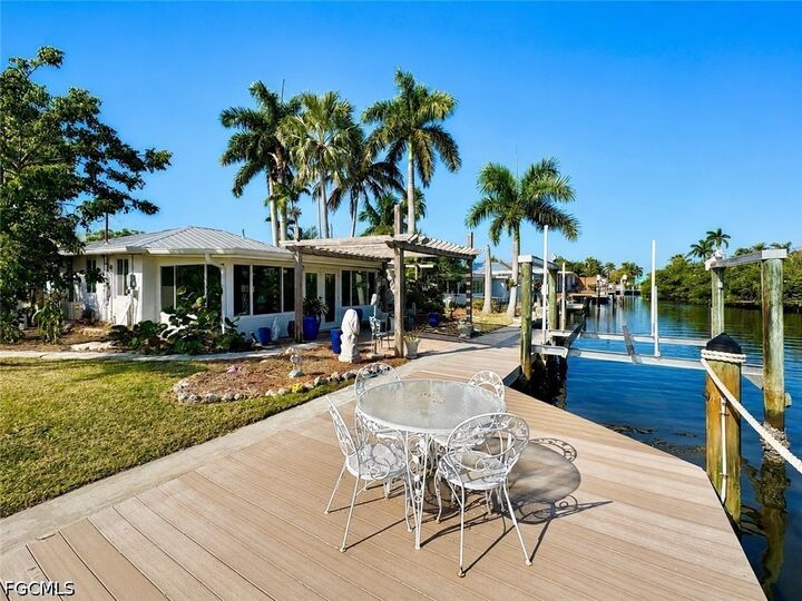 Property Photo:  11242 Matlacha Avenue  FL 33993 