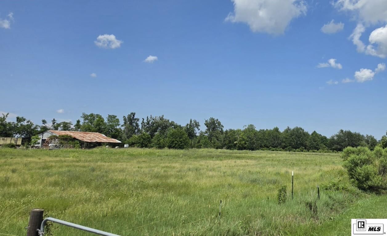 Property Photo:  111 McManus Road  LA 71269 