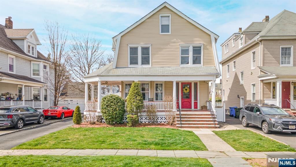 Property Photo:  206 Mortimer Avenue  NJ 07070 