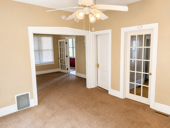 Property Photo:  2910 Russell Avenue N  MN 55411 