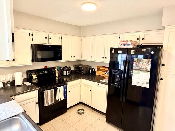 Property Photo:  3636 Greenacres Place Drive 12  LA 71111 