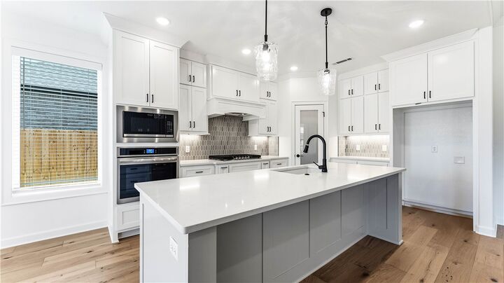 Property Photo: 1511 Lookout Lane AR 72718