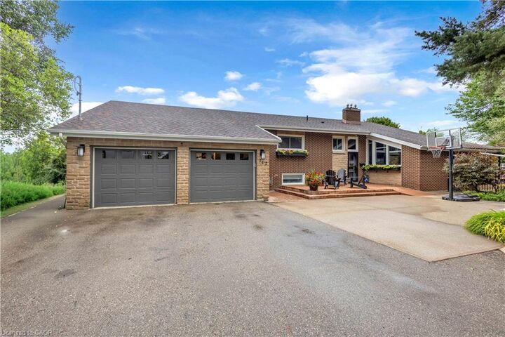 112 Myers Road — photo 1