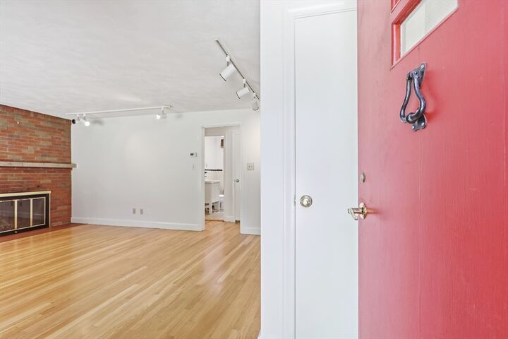 Property Photo:  5 Hayden Ln  MA 01730 