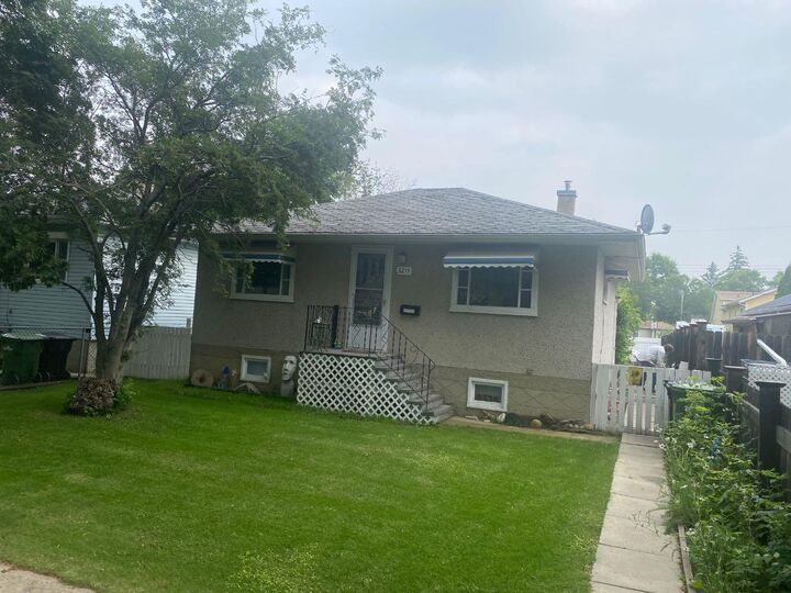 5211 49 Street — photo 1