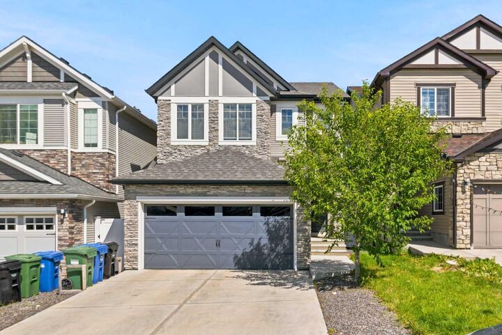 283 Nolanhurst Crescent NW — photo 1