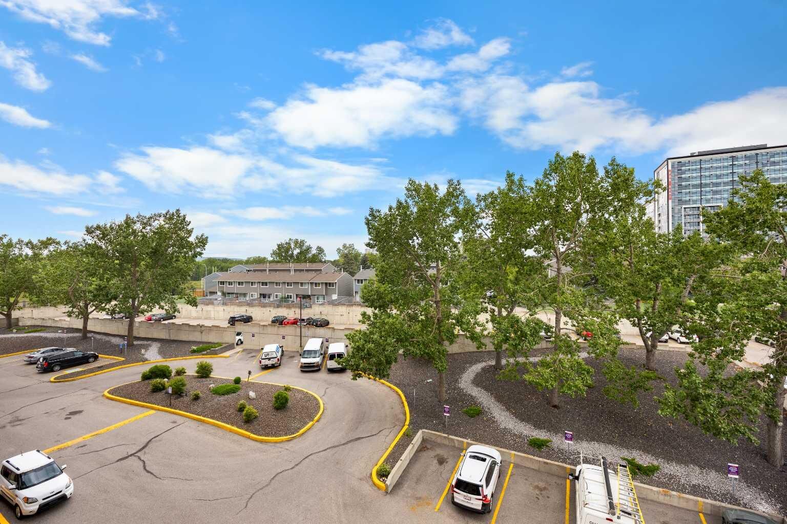 Property Photo: 4944 Dalton Drive NW 413 AB T3A 2E6