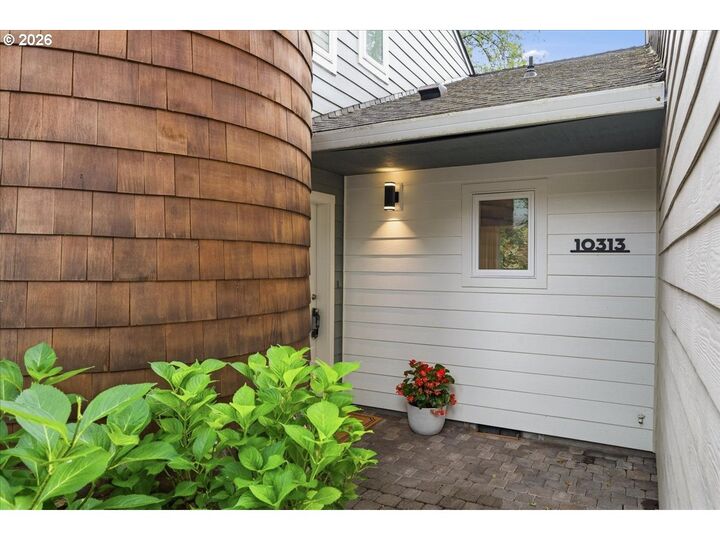 Property Photo:  10313 SW 87th Ave  OR 97223 