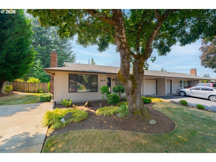 Property Photo:  3837 NE 45th St  WA 98661 