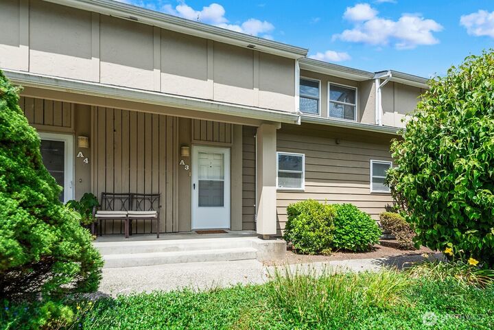 Property Photo: 18524 52nd Avenue W A3 WA 98037