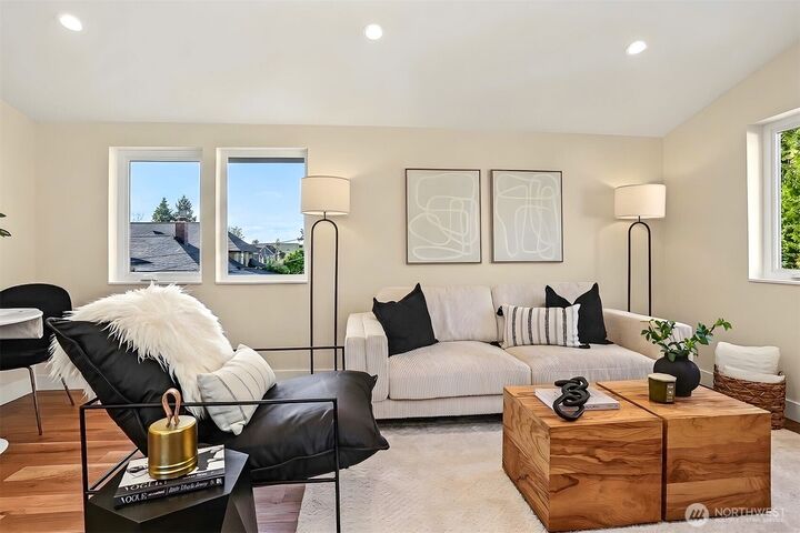 Property Photo: 2412 Queen Anne Avenue N WA 98119