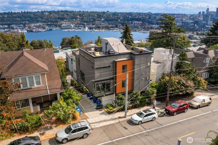 Property Photo:  1616  Taylor Avenue N  WA 98109 