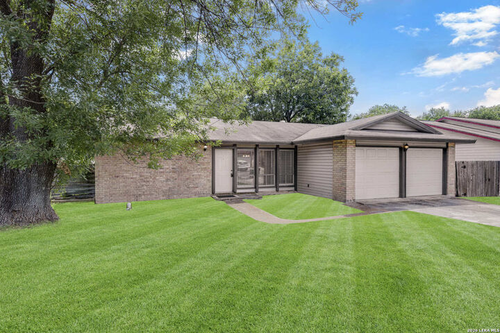 Property Photo: 12907 Waynesboro St TX 78233