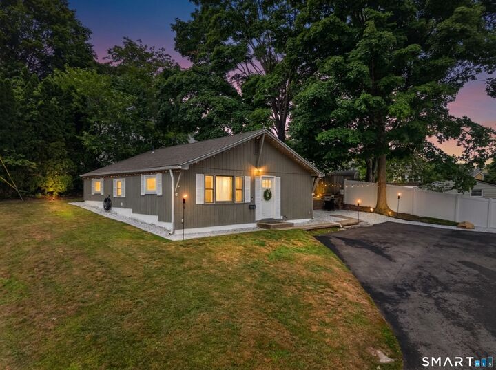 Property Photo: 17 Grove Street CT 06320