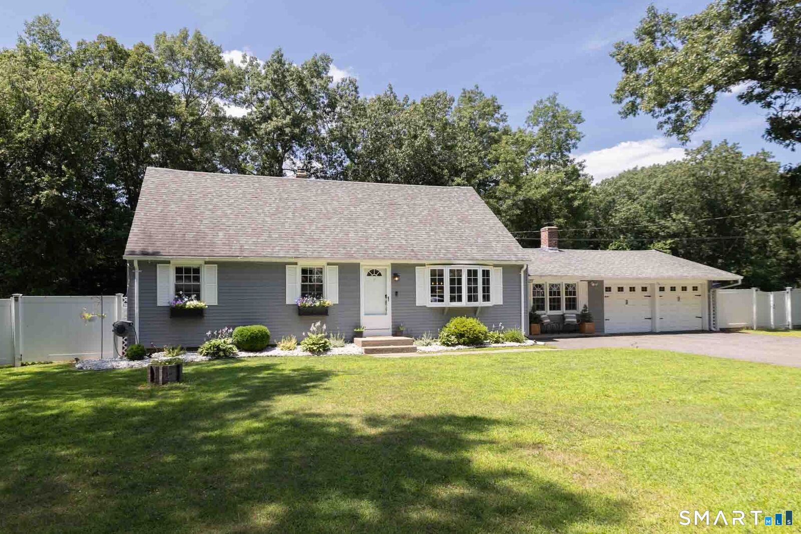 Property Photo:  18 Norwood Drive  CT 06489 