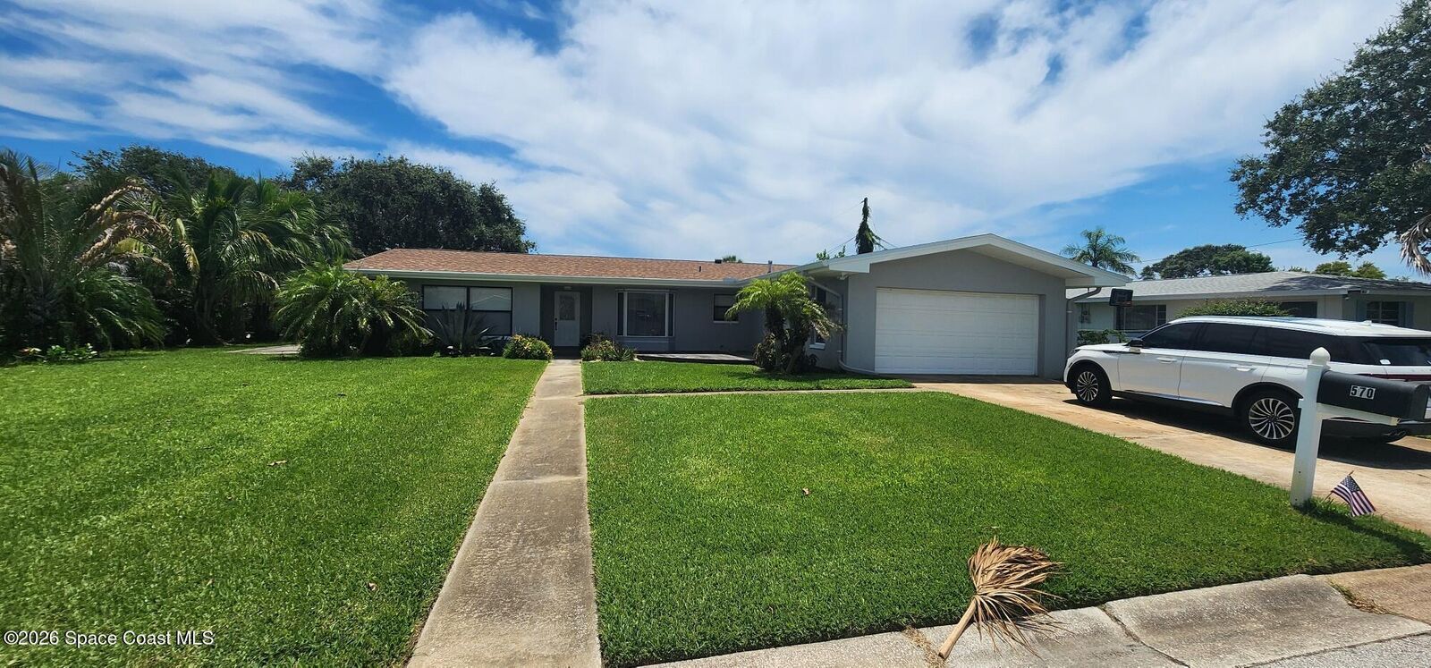 Property Photo: 570 Capri Road FL 32931