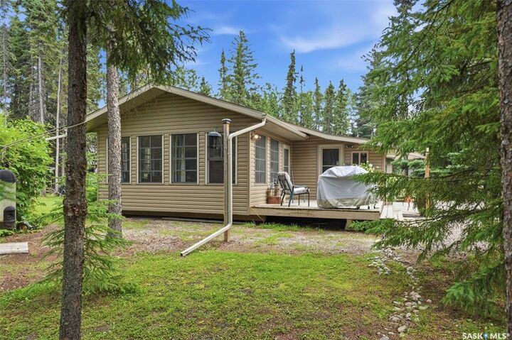 Property Photo: 1 Saskatchewan Place SK S0J 3E0