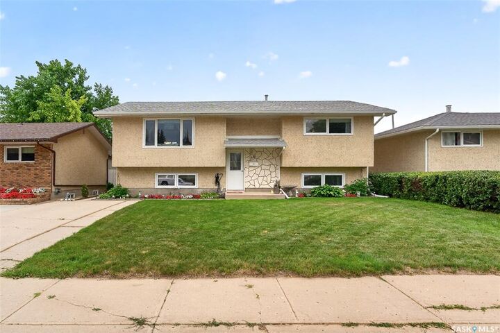 1331 Athabasca Street W — photo 1