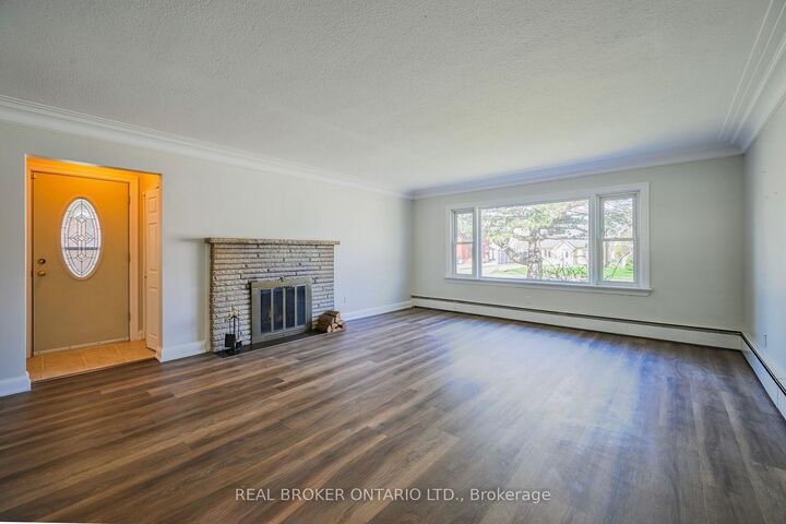 Property Photo: 685 Frederick Street ON N2B 2B3