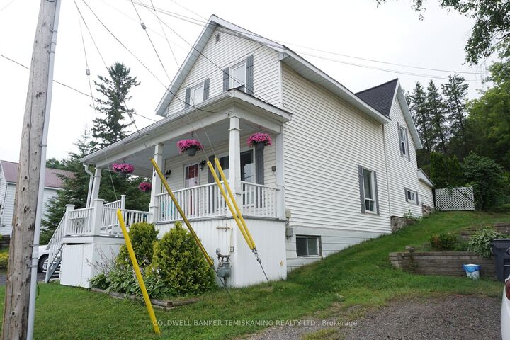 Property Photo: 444 Lakeshore Road N ON P0J 1P0