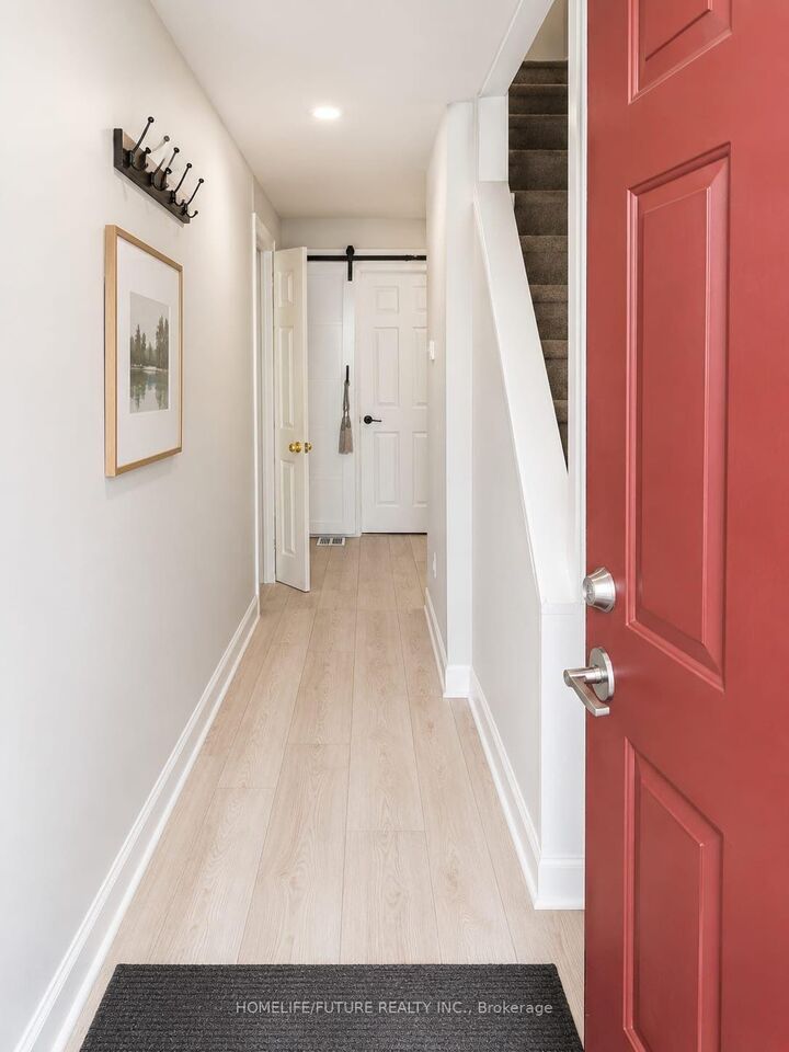 Property Photo: 212 Court Street ON L1H 4W7